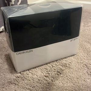 Calvin Klein Steve Full / Queen Duvet Cover + 2 Standard Pillow Shams navy blue